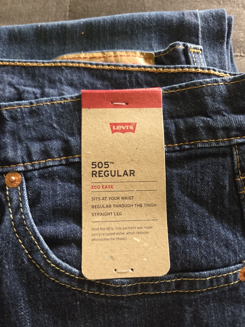 Levi's 505 Regular Men's Straight Jeans in Dark Blue with Gold Stitching 33×30